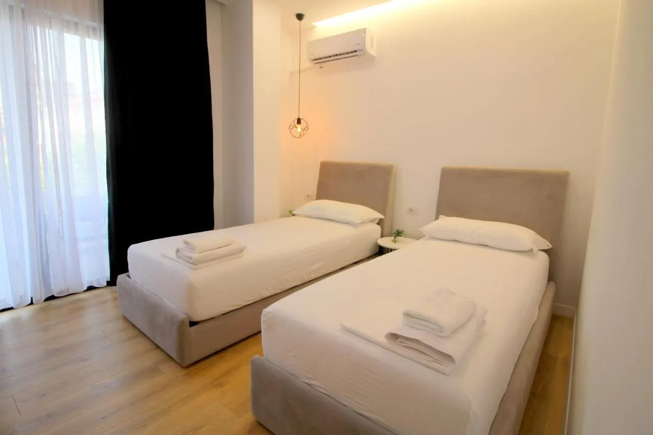 Hotel Qurku 2 Sarande