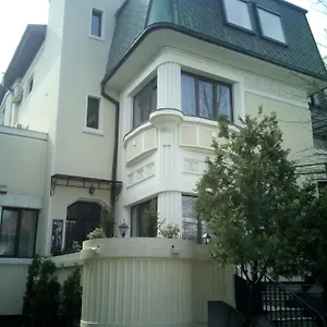 Cornelia 3*, Bucarest Rumanía