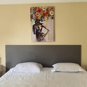 Sia 3*, Bucarest Rumanía