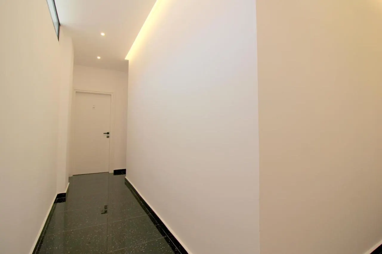 Hotel Qurku 2 Sarande