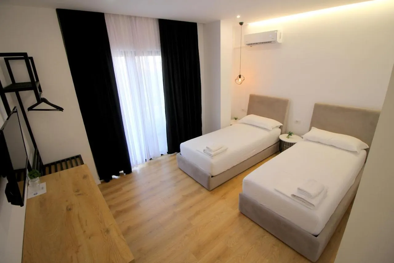 Hotel Qurku 2 Sarande
