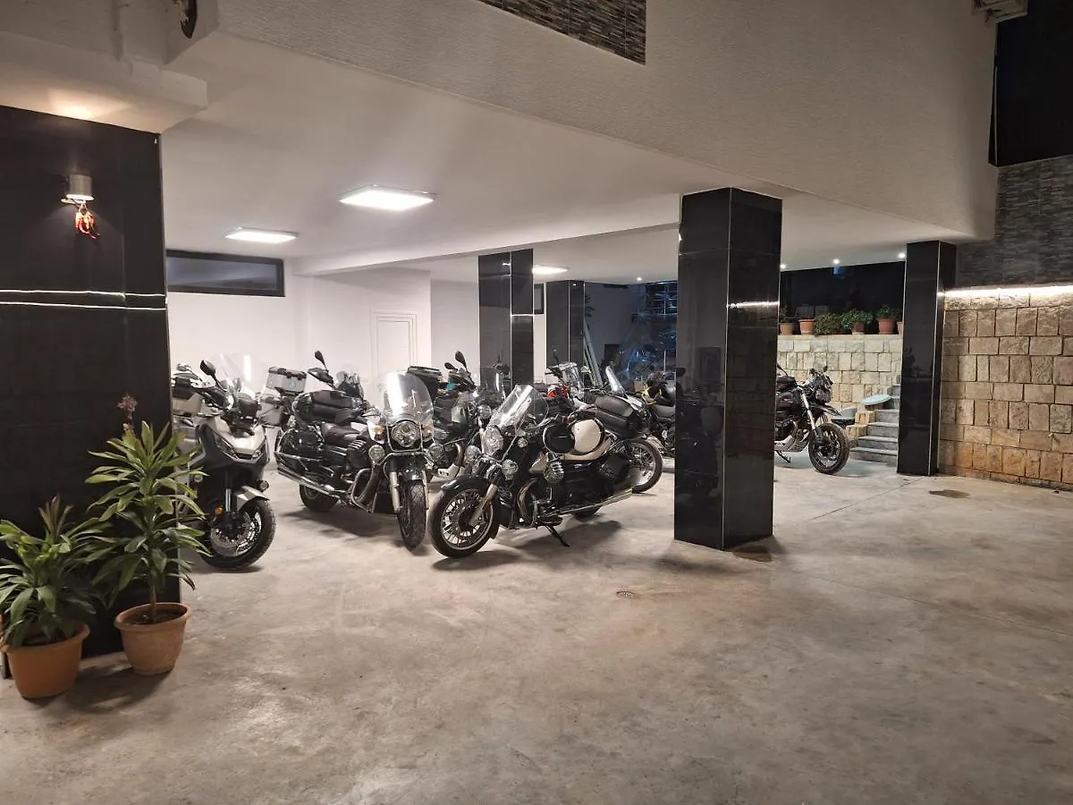 Hotel Qurku 2 Sarande