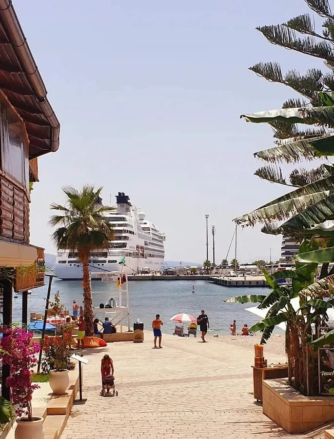 Hotel Qurku 2 Sarande